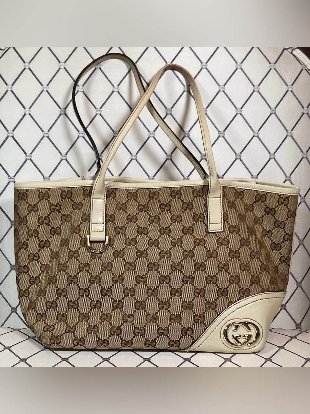 Gucci GG Canvas Britt Tote Bag - Medium